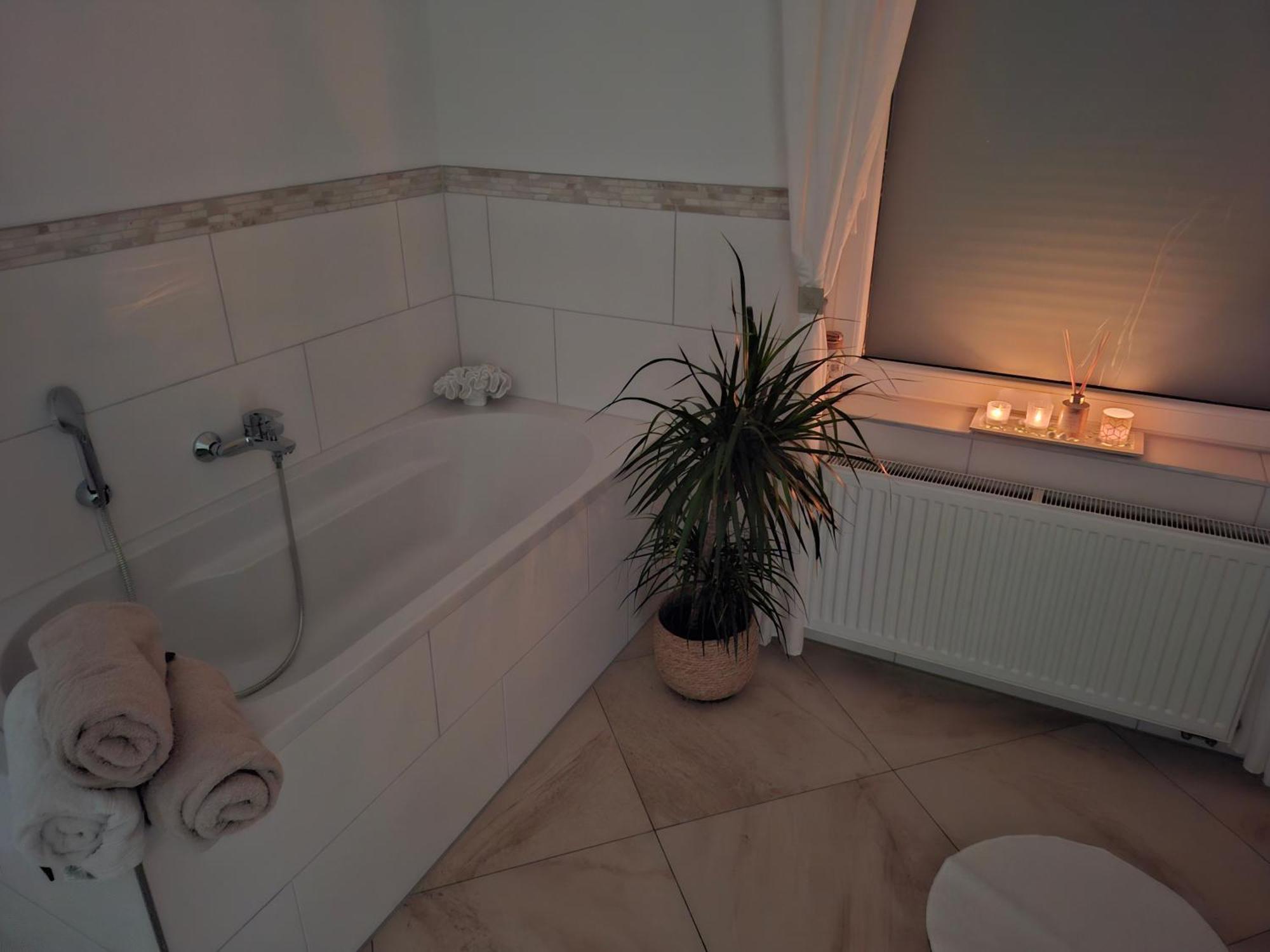 Umgeben Von Seen Und Waeldern Brühl Extérieur photo
